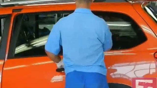 Сделано в России. АВТОВАЗ доводит автомобили киянкой смотреть онлайн