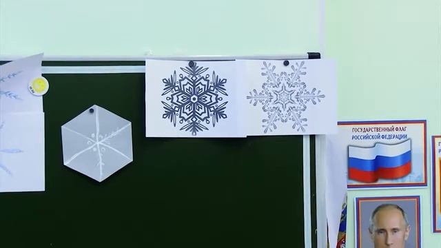 179.Рисуем снежинки. Дети рисуют. День в детском саду. Эпизод фильма 50110017 смотреть онлайн