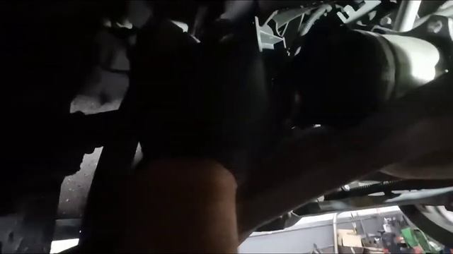 2013 AUDI A5/A4 LEFT FRONT AXLE REPLACEMENT смотреть онлайн