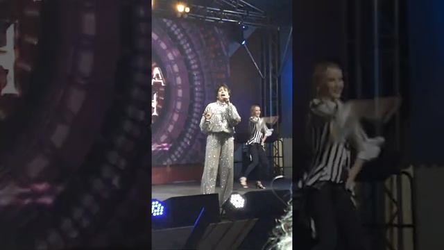 Алиса Мон поздравляет с 875-летием Москвы жителей и гостей Коммунарки. 10.09.2022г. смотреть онлайн