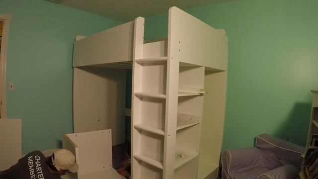 Setting Up an IKEA STUVA Bed Desk Set in less than 4 Min смотреть онлайн