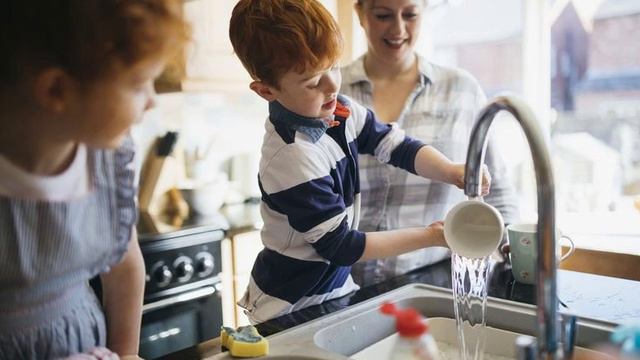 Kids and chores смотреть онлайн