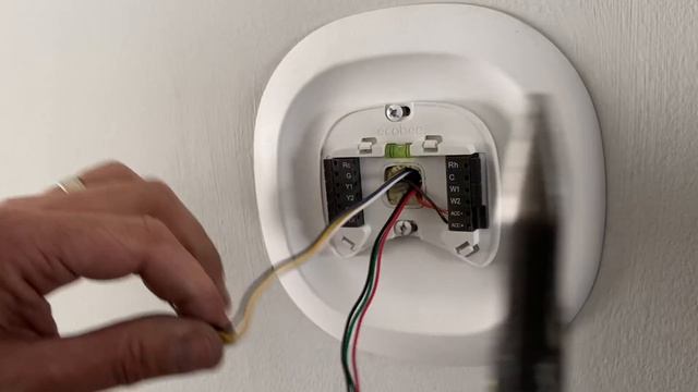 Ultra Efficient Dual Fuel Bosch IDS 2.0 Heat Pump and Carrier 96 AFLU Furnace смотреть онлайн