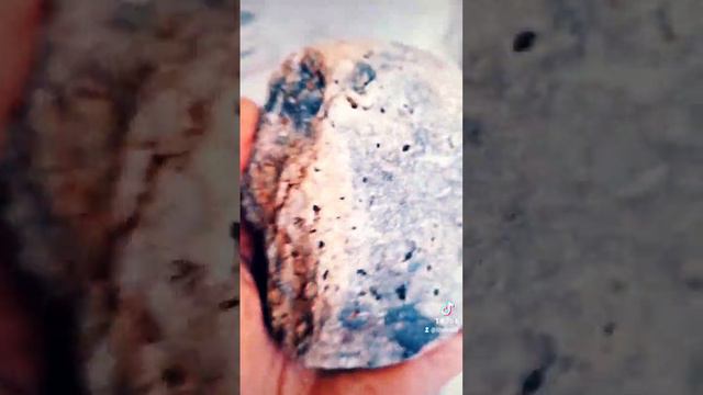Météorite achondrite Basalt смотреть онлайн