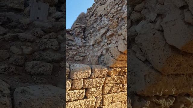 Caesarea, Roman Aqueduct High-level, was founded in 10 BCE by King Herod of Judea (37-4 BCE). смотреть онлайн