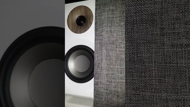 Jamo s803 Woofer taping issue смотреть онлайн