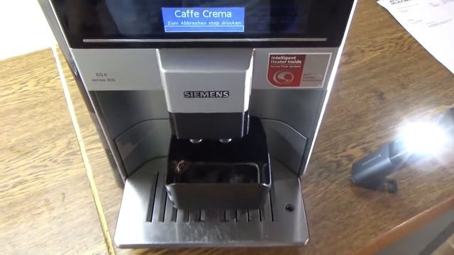 Siemens EQ.6 Series 300 Kaffeesatzmatsch in der Maschine Kaffee zu dünn смотреть онлайн