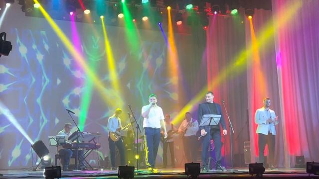 Женя Белоусов - Девчонка-девчоночка (кавер) Меркурий LIVE 2023 смотреть онлайн