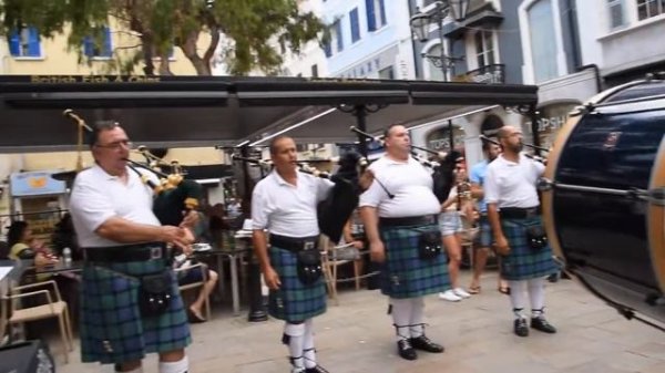 11 Scotland the Brave Rowan Tree Auld Lang Syne