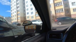 Выезд из гаража. Нюансы на которые обязательно стоит обратить внимание. Парковка между машин.