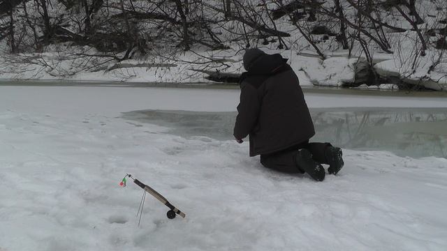 ОТКРЫТИЕ ВЕСЕННЕГО РЫБОЛОВНОГО СЕЗОНА. Рыбалка на реке. смотреть онлайн