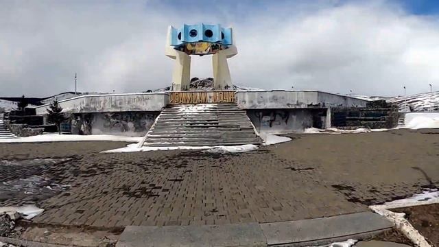 Символ Монголо-Российской дружбы. Найрамдал-Дружба. Эрдэнэт._#14 смотреть онлайн