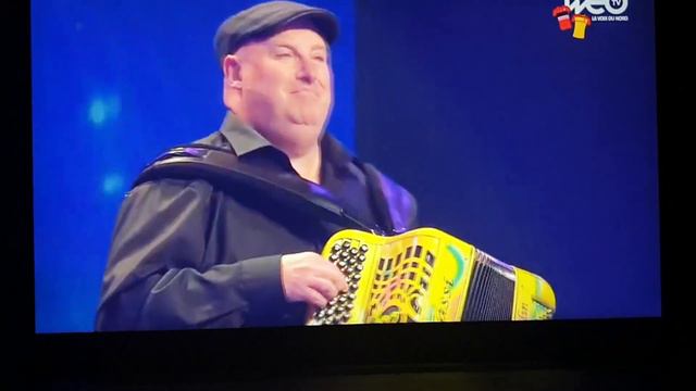 EMISSION SUR UN AIR D'ACCORDEON AVEC L'ACCORDEONISTE DU COTENTIN DAVID GOSSELIN 7 octobre 2022 смотреть онлайн