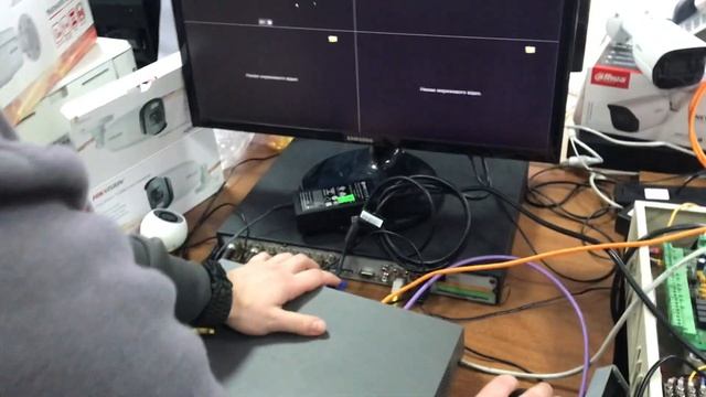Підключення камери Hikvision до PoE реєстратора Hikvision смотреть онлайн