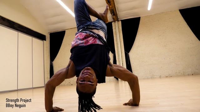 Capoeira meets Breakdancing- BBoy Neguin Compilation Best of смотреть онлайн
