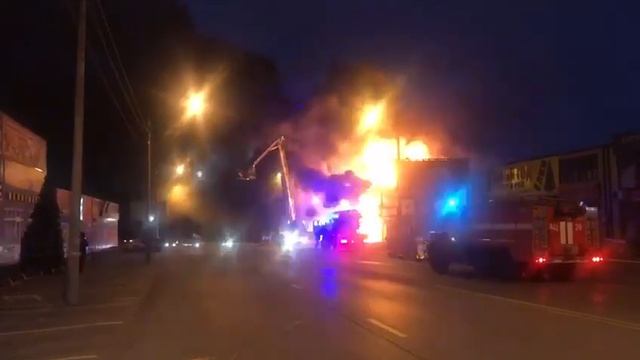 В Ростове начали "праздновать" Новый год смотреть онлайн