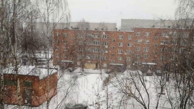 Снег Кружится Летает и Тает... смотреть онлайн