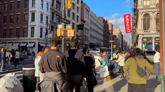 【4K】WALK Broadway Avenue in the Soho NEW YORK City NYC USA NY смотреть онлайн
