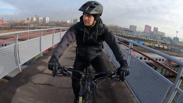 Утро начинается не с кофе, а с велосипеда 😎 смотреть онлайн