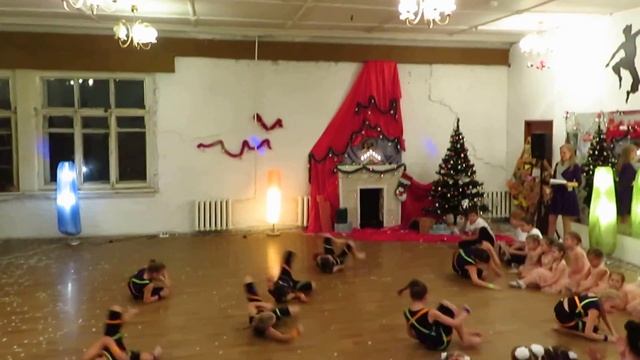 Номер «Colors». Выступление учениц 6-9 лет. Хореограф Елена Апенышева (СПб) смотреть онлайн