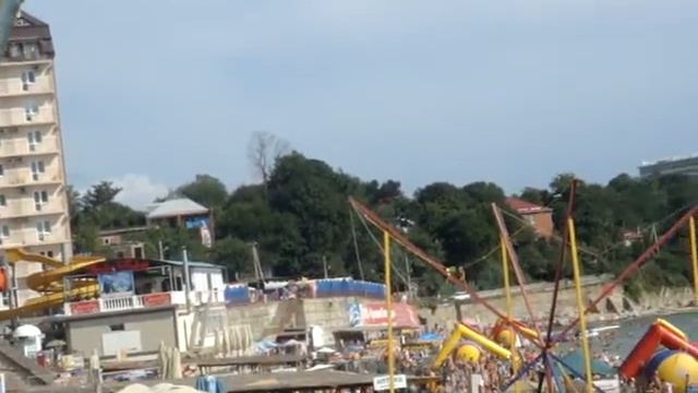 Пляж на побережье чёрного моря. смотреть онлайн