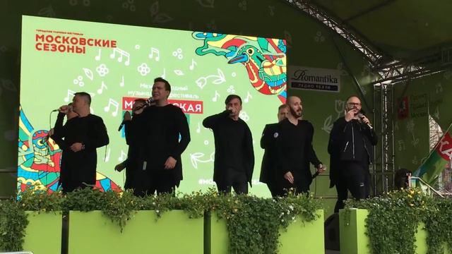 Она живет как будто каждый вечер пятница смотреть онлайн