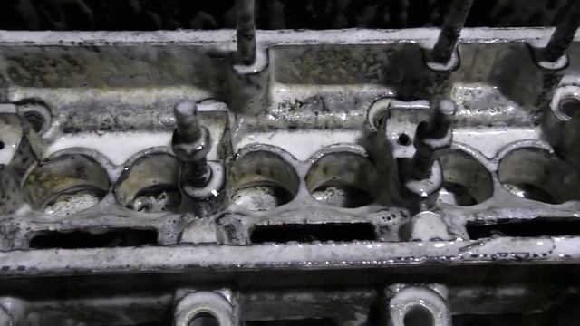 Как надо мыть двигатель,подкапотное пространство.