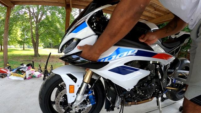 2023 BMW S1000RR/M1000RR OEM Fairing Removal