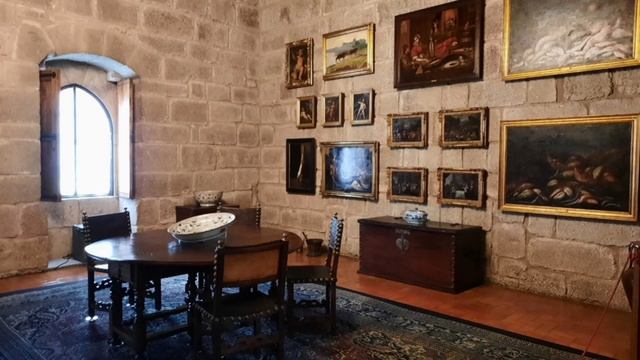 Средневековый дворец герцогов Браганса. ?? Guimaraes.