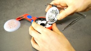 Look inside JBL JR Pop - what's inside portable speaker