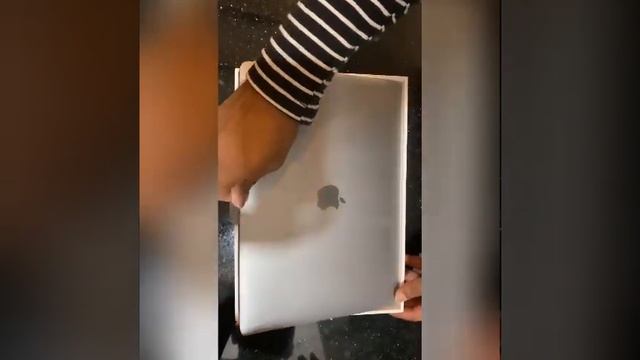 Unboxing Macbook Air 2020-M1 смотреть онлайн