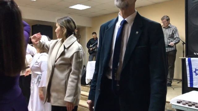 Фрагменты поклонения на Хануку в миссии "Пламенеющий Израиль" смотреть онлайн