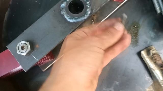 ЗЕРНОДРОБИЛКА-СЕНОРЕЗКА-БОТВОРЕЗКА-КАЧАНОМОЛКА, СВОИМИ РУКАМИ. Самая удачная конструкция. смотреть онлайн