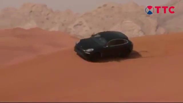 Обзор компактного кроссовера Porsche Macan 2016 года смотреть онлайн