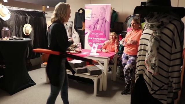 De-Zja-Vu mode Ladies Night смотреть онлайн