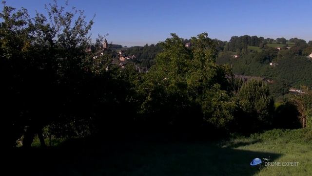 Uzerche en Corrèze - Vue du ciel - Drone Expert 2016 смотреть онлайн