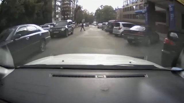 Хабаровск. Лучше б я их переехал. (stupid men) смотреть онлайн
