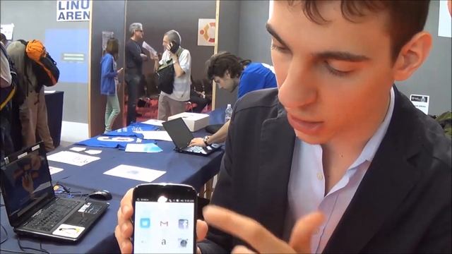 Ubuntu Touch, novità e demo su Nexus 4: intervista a Riccardo Padovani! Video by ChimeraRevo.com смотреть онлайн
