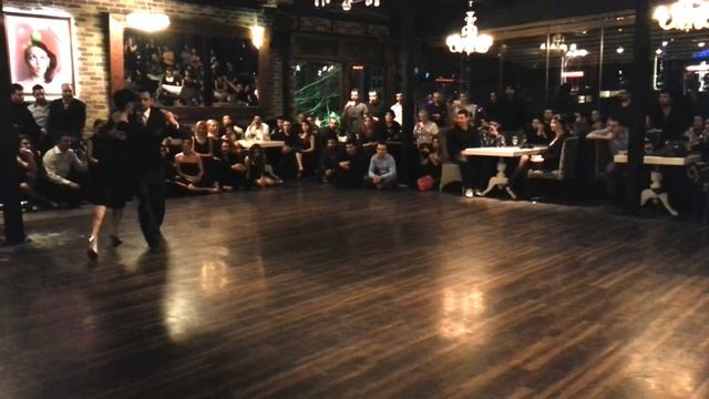 Neri Luciano PILIU & Yanina Valeria QUIÑONES, Tangoist Milonga, 02-02-2012, 1/5 смотреть онлайн