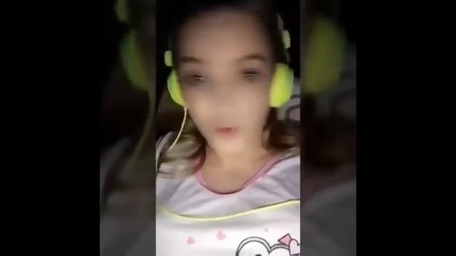 Thomaz Costa divulga números de Larissa Manoela e João Guilherme Whatsapp смотреть онлайн