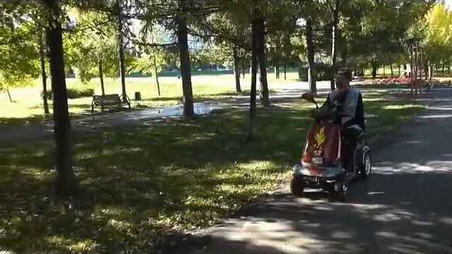 Мой Район.Ч.8. Скутеры для инвалидов. Mobility scooter. .My region. смотреть онлайн