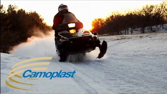 JohnMaster.net Camoplast Skis on 92' Yamaha Exciter.(30Sec) смотреть онлайн