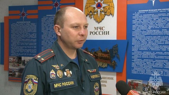 Курские спасатели призывают соблюдать правила пожарной безопасности при использовании электрогирлян смотреть онлайн