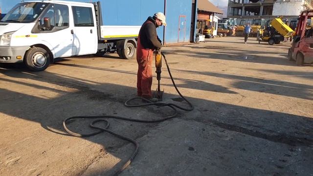 43. 2007 Kaeser M50 air compressor - Auction 39384 смотреть онлайн