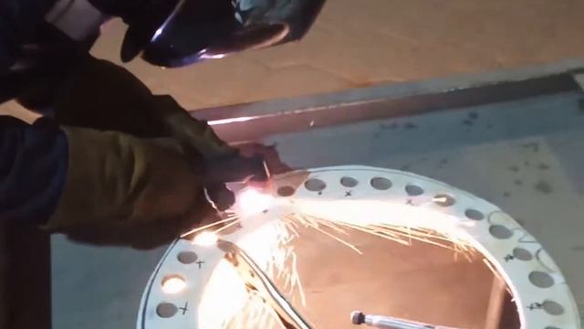 Резка плазмой, испытание шаблона из второпласта. смотреть онлайн