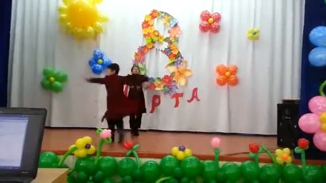 Два брата танцуют Лезгинку смотреть онлайн