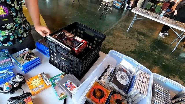 HUGE SUCCESS at my first Video Game Expo! смотреть онлайн