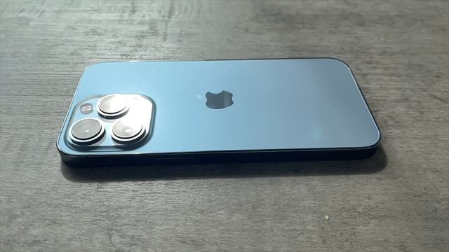 Sierra Blue vs Pacific Blue - how different is the new latest iPhone 13 color? смотреть онлайн