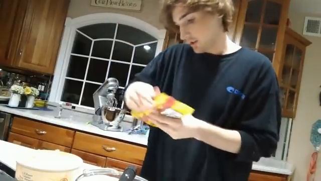 Mitch Jones - Cooking with grill [VOD: May 9, 2018] смотреть онлайн