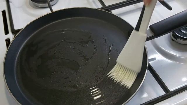 Завтрак №4. БЛИННЫЙ ОМЛЕТ С БЕКОНОМ И ТОМАТАМИ смотреть онлайн